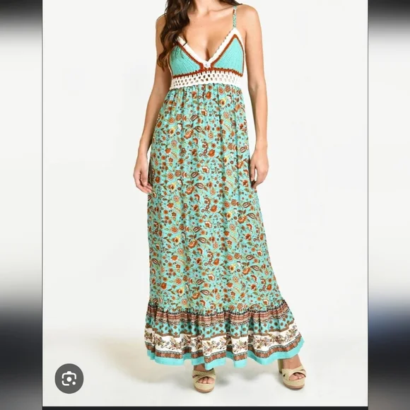 NWT Fun And Flirty Crochet Halter Style Maxi Dress - Picture 11 of 14